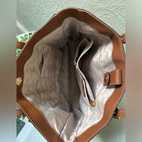 Michael Kors Large Brown Tote Bag - Picture 2 of 4